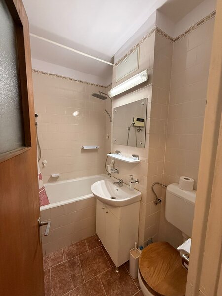 Maior Coravu, Arena Nationala, Parcul National, Vatra Luminoasa